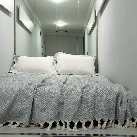 Apartmán Двухуровневый Практичный Лофт Almaty Exteriér fotografie